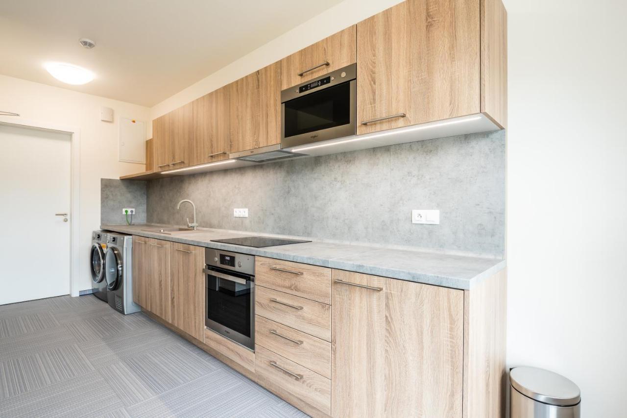 Kaestle Residence โนเวมิสโต นา โมราเวีย ภายนอก รูปภาพ